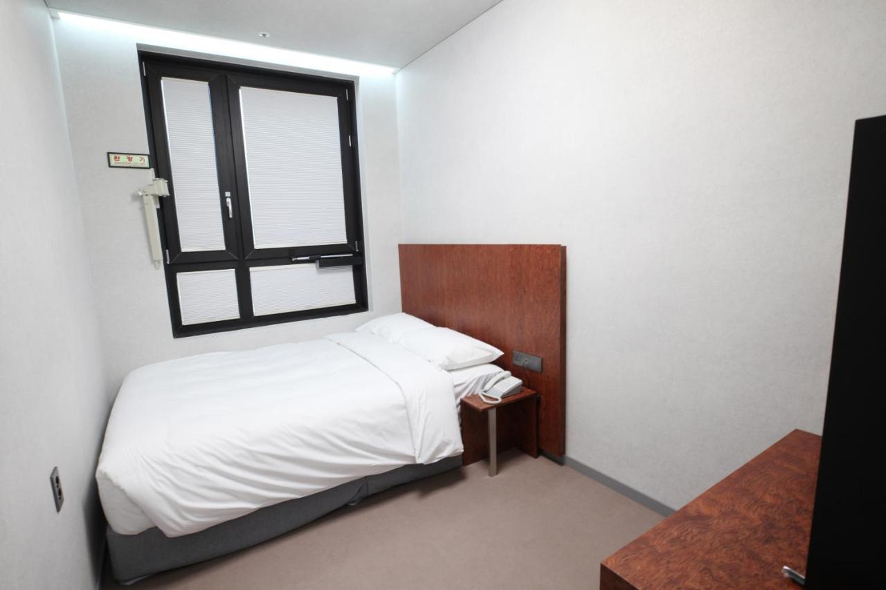Hotel Dm Szöul Kültér fotó